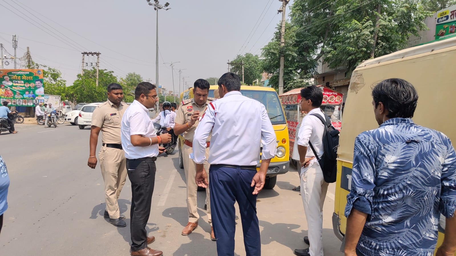 मई माह में ट्रैफिक नियमों की उल्लघंना करने वाले 10 हजार 516 वाहनों के चालान,करीब 3 करोड़ 35 लाख का जुर्माना किया ।