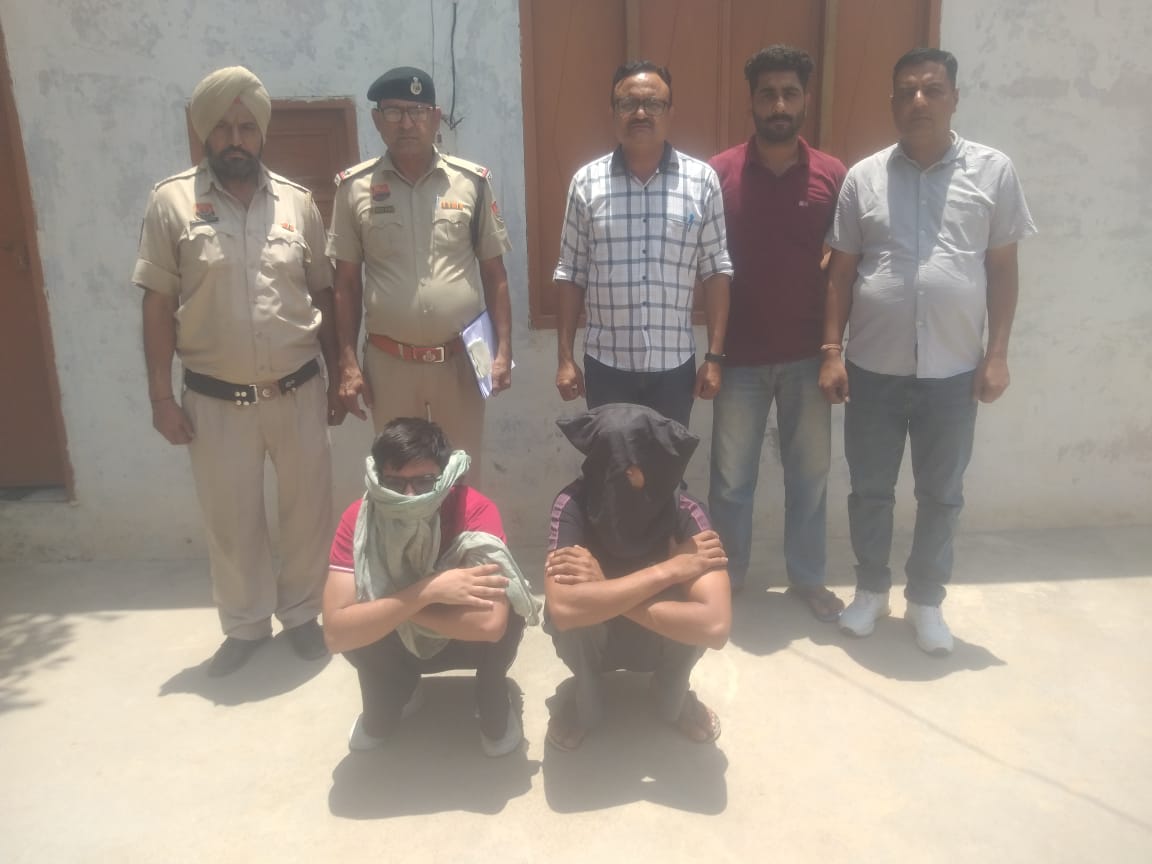 हरियाणा के लाखों रुपए की डोडा पोस्त बरामदगी मामलें में मुख्य सप्लायर प्रोडक्शन वारंट पर लेकर गिरफ्तार किया।