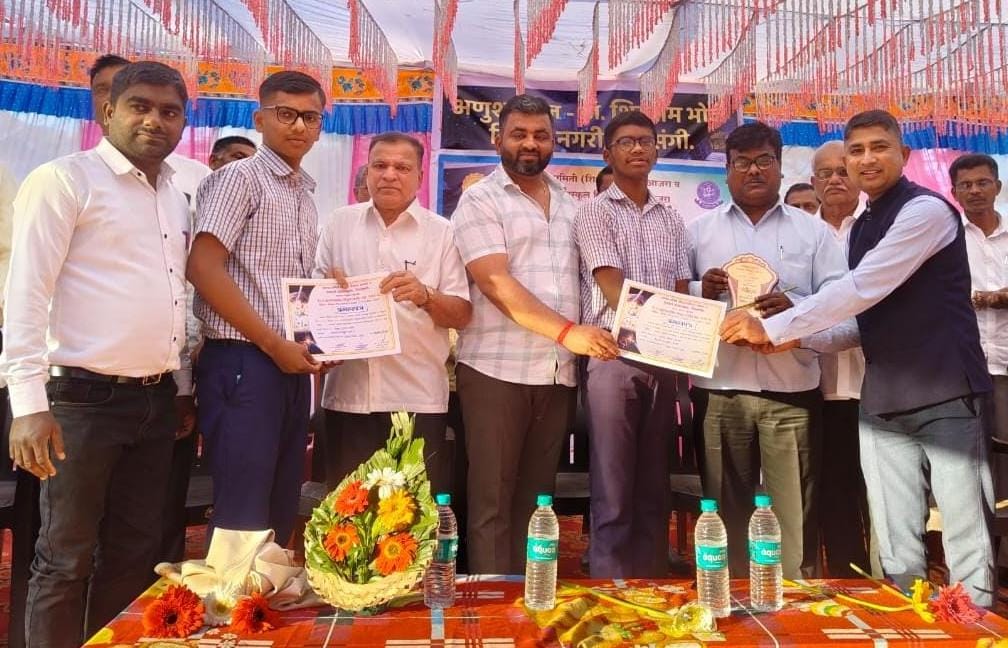 जिला स्तरीय बाल चिकित्सा प्रदर्शनी हेतु “भादवन उच्च विद्यालय भदवन” के छात्र-छात्राओं का चयन।