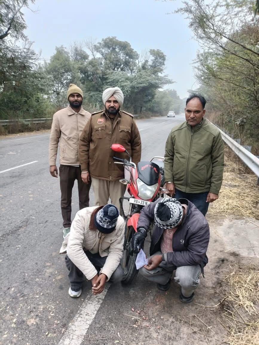 16 ग्राम 119 मिलीग्राम हेरोइन सहित तीन युवक काबू।