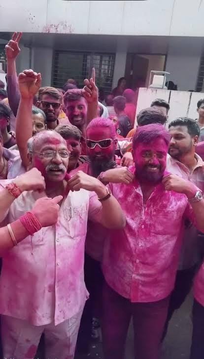 महायुति ने वस्त्रनगरी में 47 सीटें जीतीं,  किंग मेकर विधायक राहुल आवाडे जी