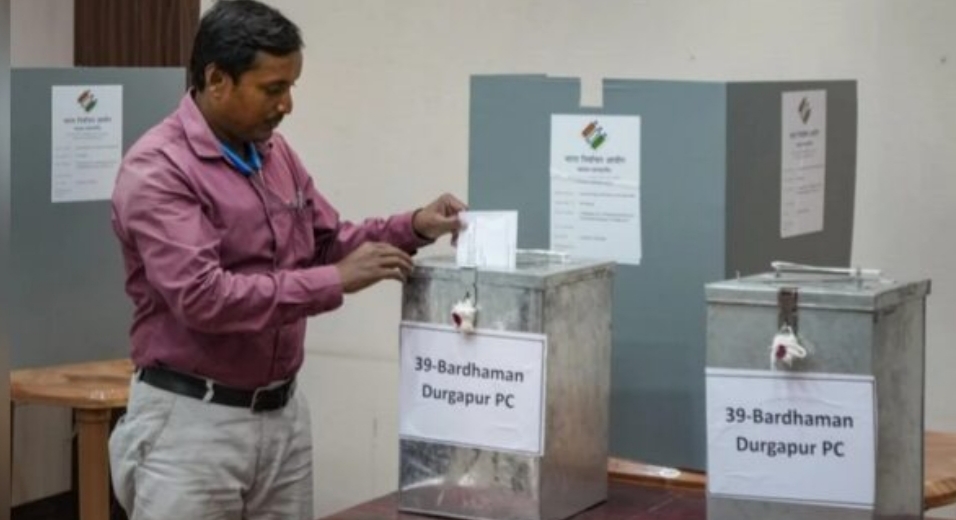 कर्नाटक में EVM पर बैन; GBA, जिला-तालुका पंचायत और ग्राम पंचायत चुनाव सिर्फ़ बैलेट पेपर से होंगे ।