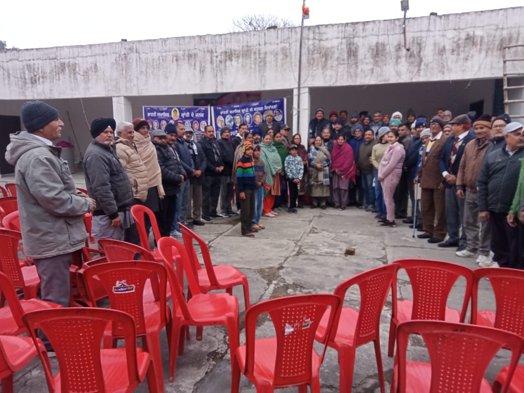 संयुक्त कमेटी बाबा साहेब डॉ. भीमराव अंबेडकर मिशन ने श्री गुरु रविदास मंदिर सरना में मनाया गणतंत्र दिवस।