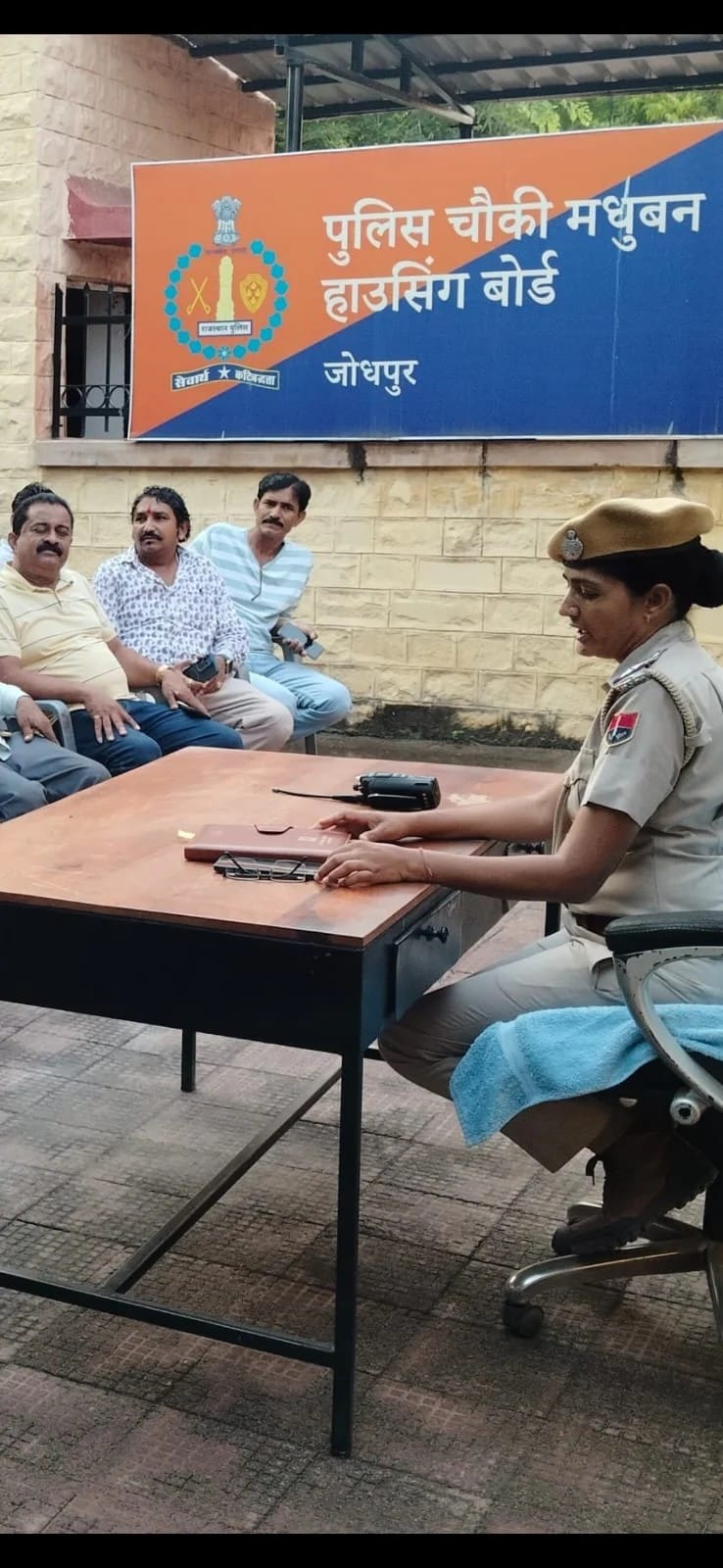 मधुबन पुलिस चौकी में सीएलजी की मिटिंग : 15 अगस्त की तैयारियों पर चर्चा, नशाखोरी एवं साइबर फ्रॉड के खिलाफ कार्रवाई पर जोर।