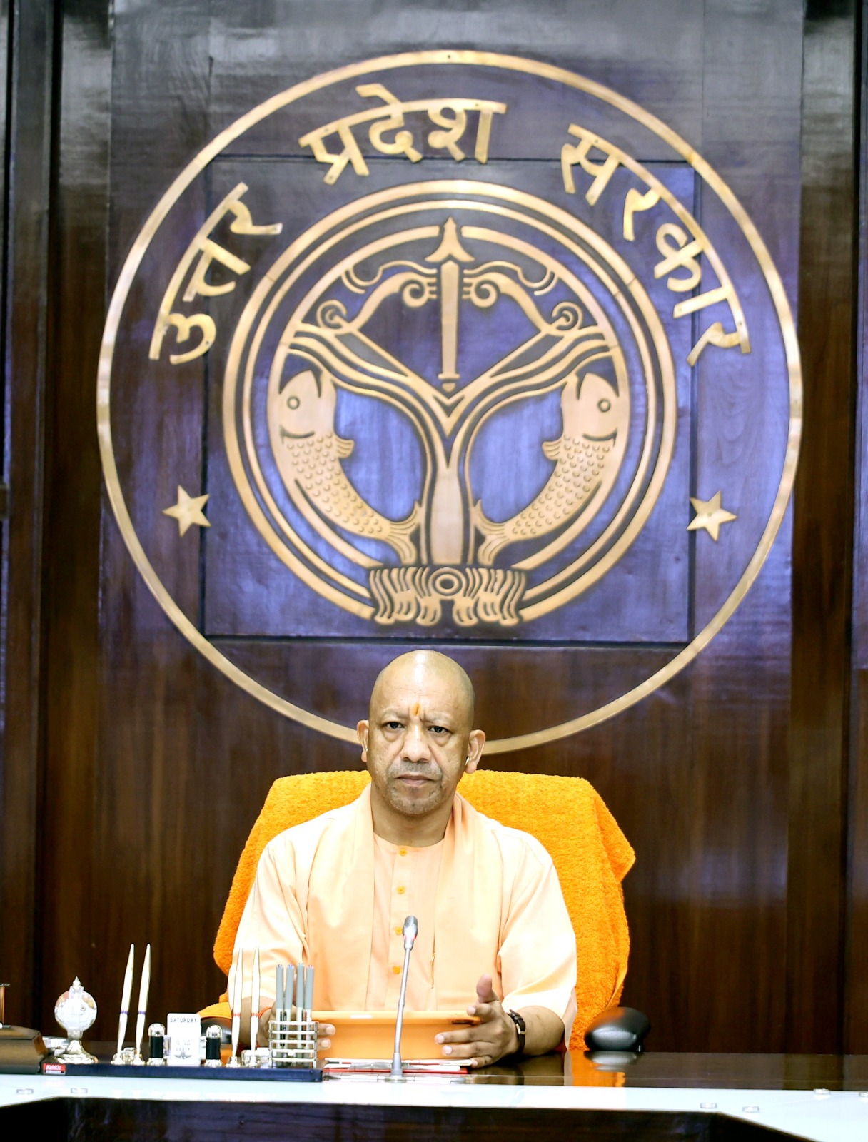 सशक्त निर्णय, समृद्ध उत्तर प्रदेश लोक भवन में मुख्यमंत्री योगी ने की कैबिनेट बैठक की अध्यक्षता।